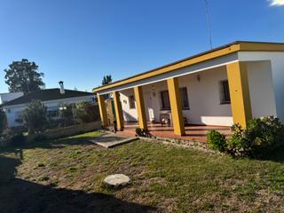 Casa en Camino de la reyerta 15. Estupenda casa, cerca de la playa, escrituras propias
