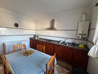 Casa en La Jara. Casa con nave, invernaderos en produccion y escrituras propias
