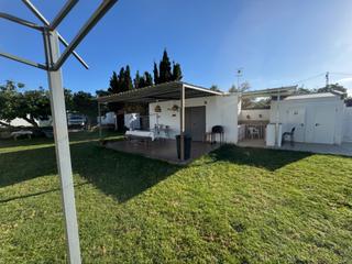 Casa a La Jara. ¡oportunidad única! parcela con casa y piscina en entorno natura