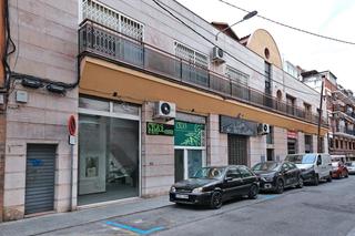 Lloguer Local Comercial a Centre. C/ sant ramon nº 24.  ideal oficina, estética, telefonía, gestor