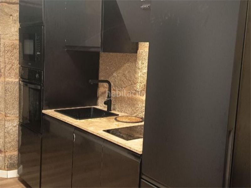 Foto b6bbea1d-3515-4f6e-9df5-7d10f1f150f7. Casa a rúa da ponte 11 a Marín