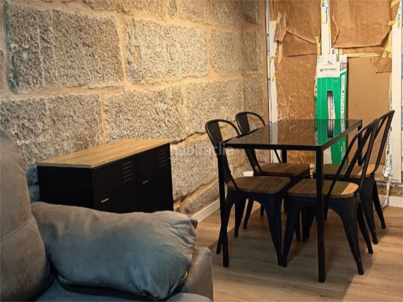 Foto f78a9554-af8b-4159-b473-e15d05580a10. Casa a rúa da ponte 11 a Marín