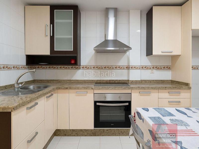 Foto a0fac496-0a52-41a7-86bb-37a215543094. Apartament amb aparcament piscina a Los Árboles Mijas