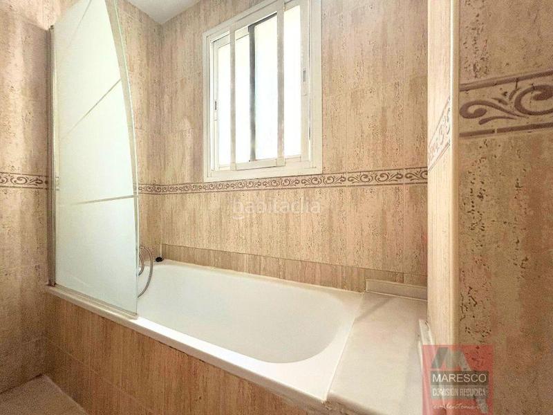 Foto e667282c-f8ed-473c-ab35-7d08bbfd7bb2. Apartament amb aparcament piscina a Los Árboles Mijas