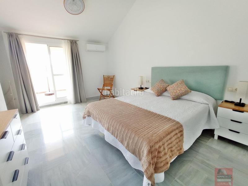 Foto 59477add-bd3d-4fc1-83eb-9eab7fb25b10. Zweistöckige wohnung mit parking pool in Torreblanca del Sol Fuengirola