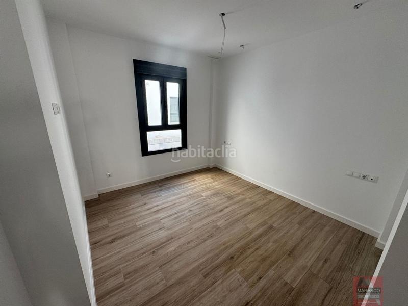 Foto b890a4ce-6a06-46ad-b748-60f148399f46. Apartamento  en Los Pacos Fuengirola