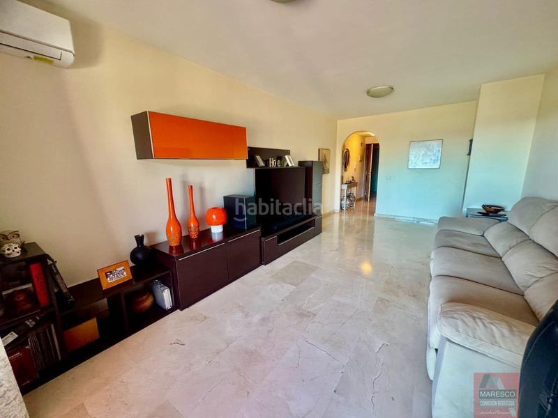 Foto 2a43b6bb-6ad2-4e09-9e4c-989b0ae733cc. Appartement mit parking pool in Los Pacos Fuengirola