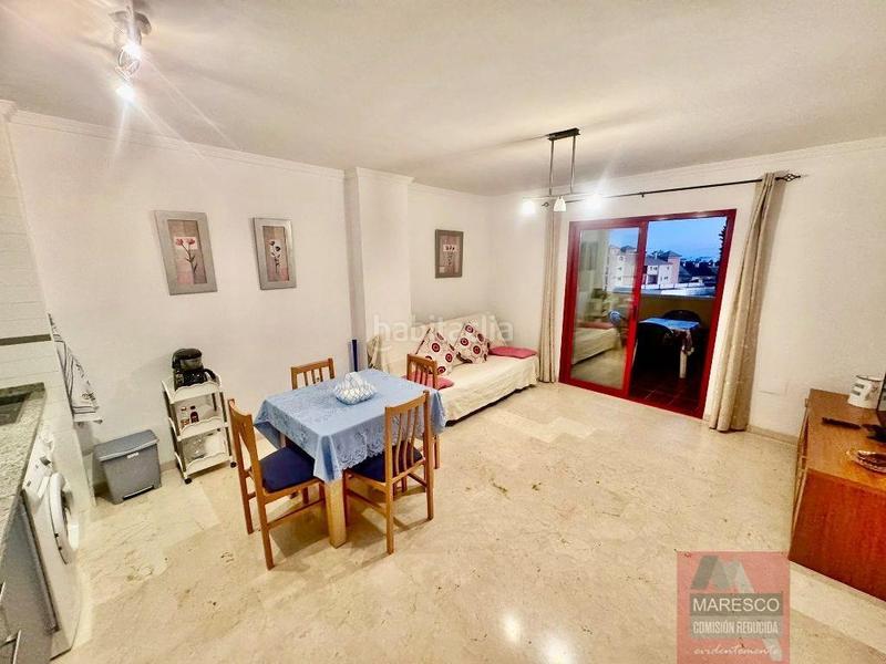 Foto cc5e66b3-2f46-425a-b9a0-0dbcd7192a0f. Piccolo appartamento con parcheggio piscina in Los Pacos Fuengirola