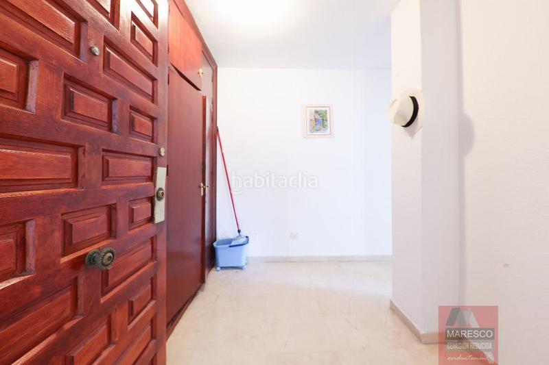 Foto 72172e4d-8f42-41a6-a77a-75e84975a001. Piccolo appartamento con parcheggio piscina in Las Gaviotas - Carvajal Fuengirola
