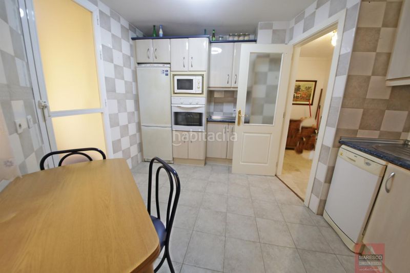 Foto bb4f68f4-7ef9-4161-a335-59c87b85bca3. Piso  en Centro ciudad Fuengirola