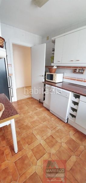 Foto b4fdfe43-dd0d-4b70-a175-b7d4ad9a7e19. Pis amb aparcament piscina a Castillo Sohail - Myramar Fuengirola