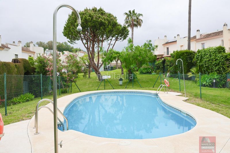 Foto 5165ec1c-ae9f-40f9-aac4-4fa64619076a. Casa adossada amb aparcament piscina a campo de Mijas Mijas