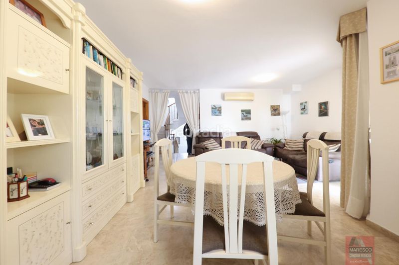 Foto c295c8c6-3493-4a51-a22d-77ec4a4e6172. Casa adossada amb aparcament piscina a campo de Mijas Mijas