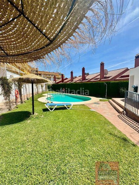 Foto bacb4020-4286-4c23-829b-9408fdfc80d3. Piso  en Los Pacos Fuengirola