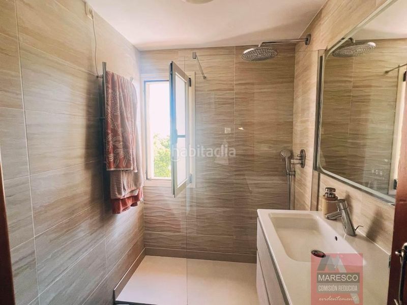 Foto 492b246d-aa1f-436e-85f7-bbe964b2842a. Casa adossada amb aparcament piscina a Los Ríos Mijas