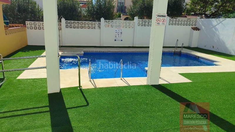 Foto bebed562-f1ab-473c-a88d-6fb7d5485546. Casa adossada amb aparcament piscina a Los Ríos Mijas