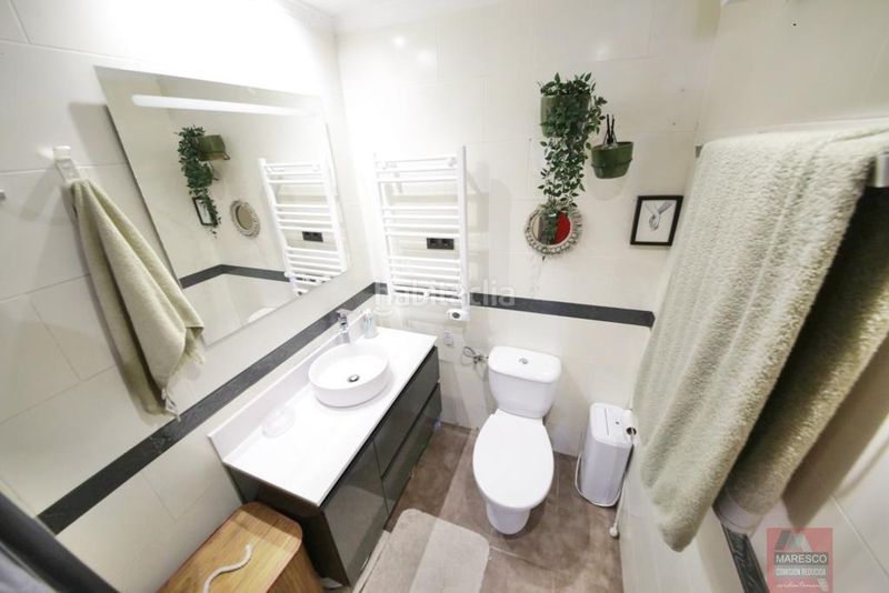 Foto 2736a454-76f3-4f6c-9514-f5a674e3774e. Apartament amb aparcament piscina a Mijas golf Mijas