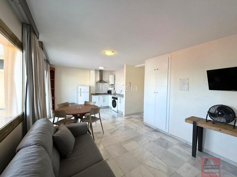 Foto 6087eb26-1fba-4c1f-aee6-a37dec310338. Apartamento  en Castillo Sohail - Myramar Fuengirola