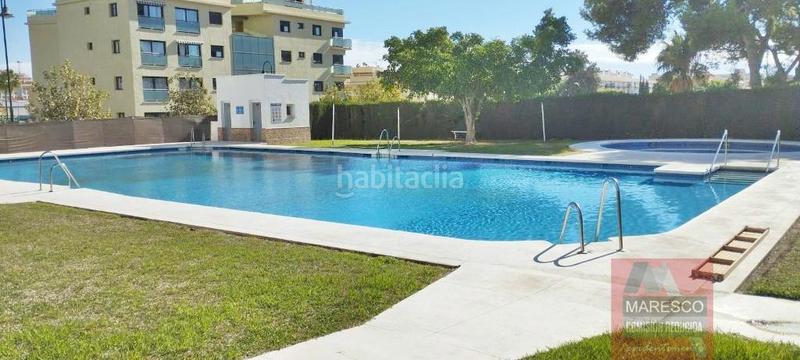 Foto 22594a85-10eb-46e8-a042-bf057fba4e76. Apartament amb piscina a Los Árboles Mijas