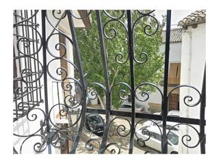 Mas à Casco Histórico. Casa adosada grande y tradicional, terraza y patio. centro histó