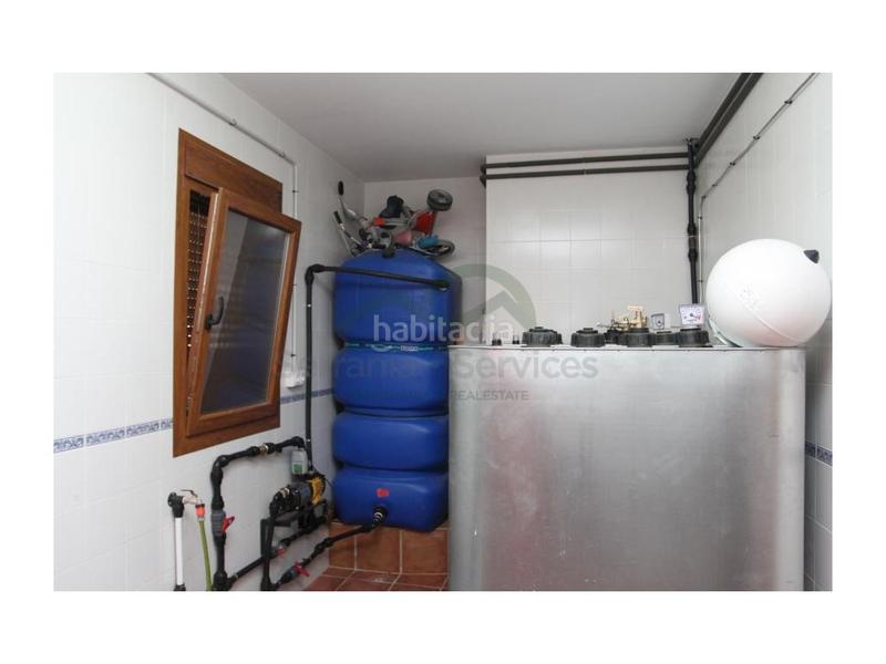 Foto 58f855f8-90b2-42c6-aebb-2be435d9ce93. Chalet magnífico chalet con huerto y jardín en Cuevas del Becerro