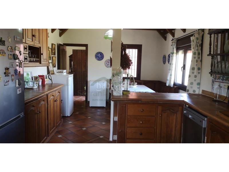 Foto 844a16b8-2de0-4939-86a2-7d558a60c7ef. Masia a Arriate