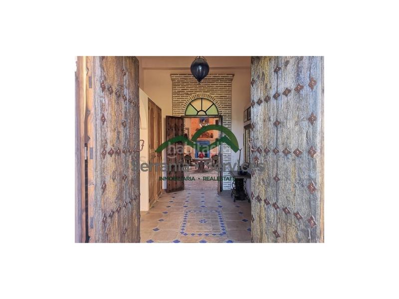 Foto 0f0a9e3e-542d-473e-a3d8-37282c9aa3d2. Casa  de campo 7 dormitoriospiscina casa huespedes16 has en Gaucín