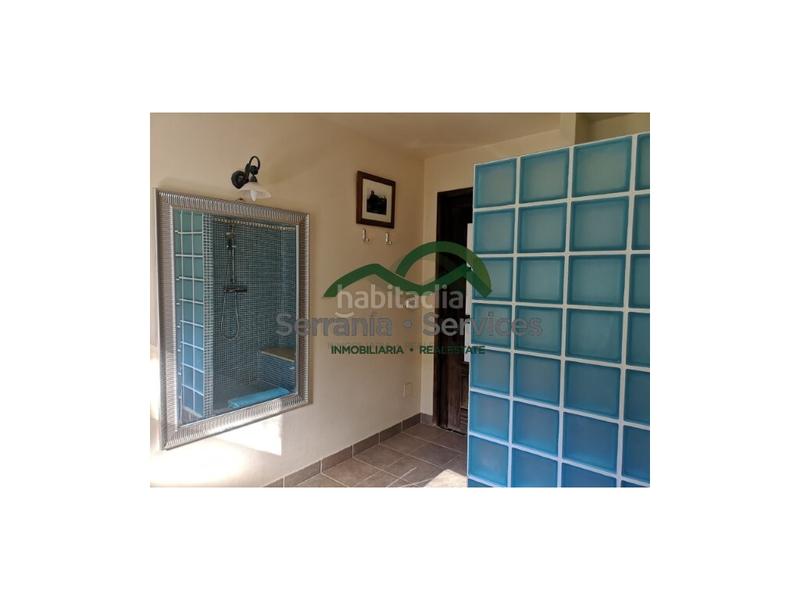 Foto 1f7c3475-85f3-4348-ab50-bf627e15004d. Casa  de campo 7 dormitoriospiscina casa huespedes16 has en Gaucín