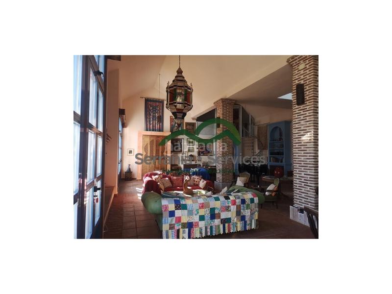 Foto 215bbf93-68ec-4098-81b2-a203309f10cc. Casa  de campo 7 dormitoriospiscina casa huespedes16 has en Gaucín