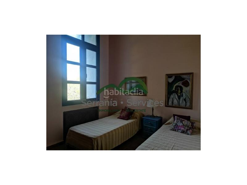 Foto 27c7b602-d234-40dc-80ab-ee039c9b71c6. Casa  de campo 7 dormitoriospiscina casa huespedes16 has en Gaucín