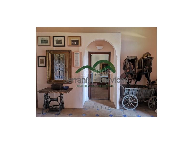 Foto 2b19c26c-72ce-4d45-a2b8-e2be127abd6e. Casa  de campo 7 dormitoriospiscina casa huespedes16 has en Gaucín