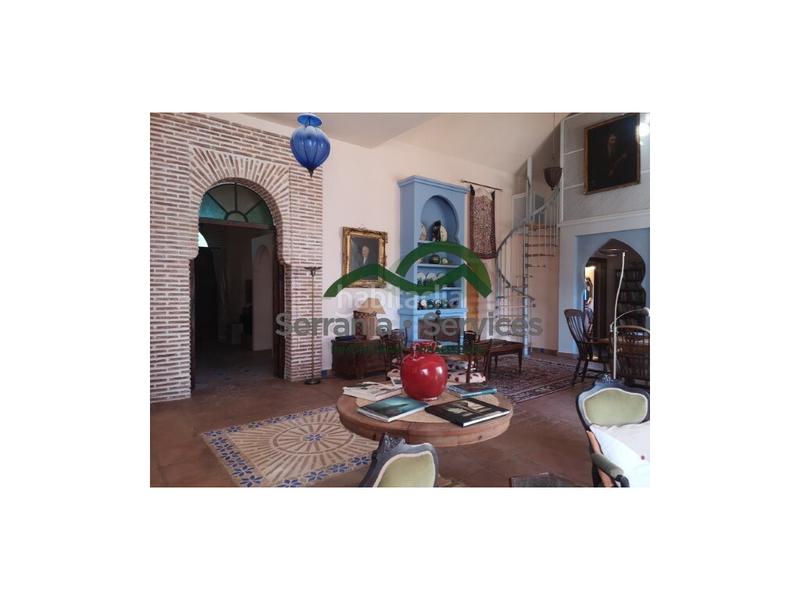 Foto a0cd87ab-03d6-444e-a67d-776fe9bd3665. Casa  de campo 7 dormitoriospiscina casa huespedes16 has en Gaucín