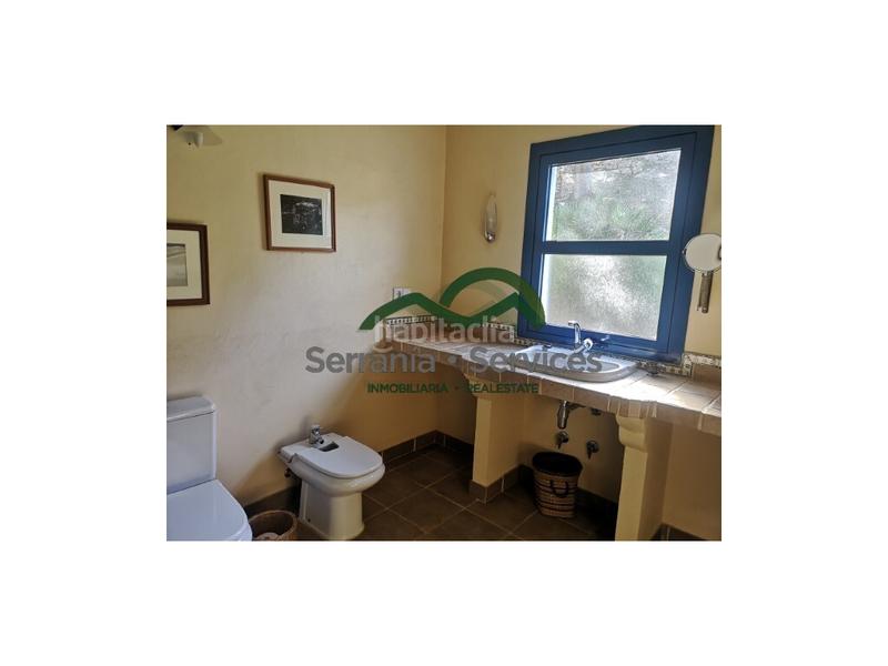 Foto b4a8c724-9cee-482a-98b9-460ffe4983d3. Casa  de campo 7 dormitoriospiscina casa huespedes16 has en Gaucín