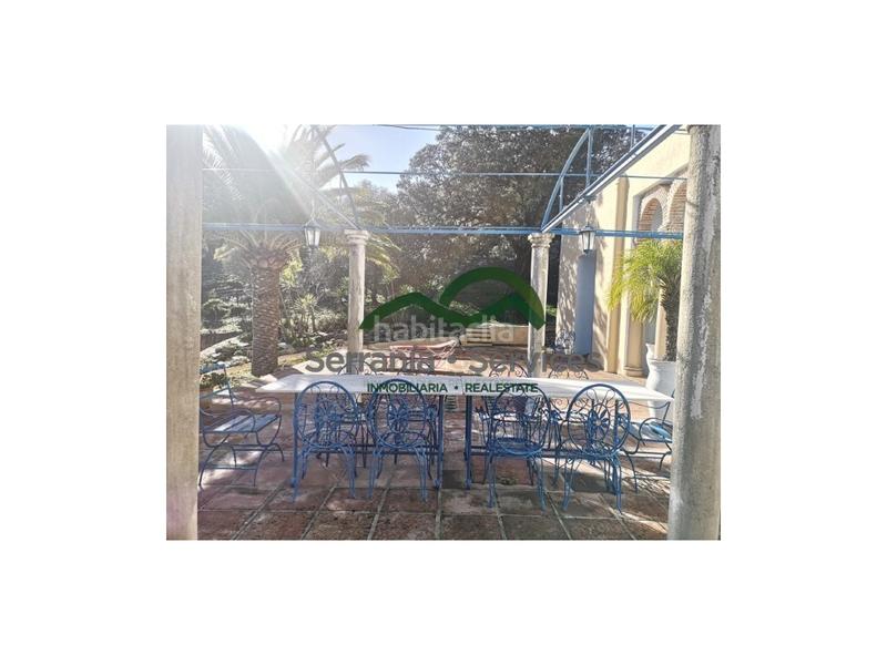 Foto e483d035-59c6-4657-8c0c-5f481605f33b. Casa  de campo 7 dormitoriospiscina casa huespedes16 has en Gaucín