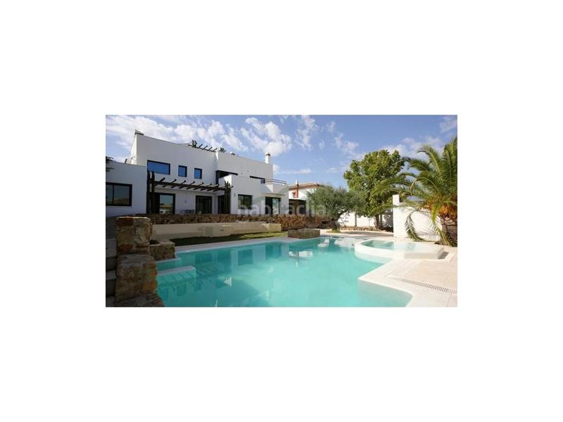 Foto 7171a702-64cc-4f97-a275-192489ce1c77. Casa a Centro Ronda