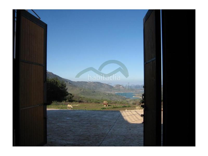 Foto 759d6860-f69f-48e3-86f7-11ef25475fd0. Casa a Centro Ronda