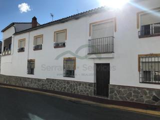 Casa en Montejaque. Casa de pueblo con parcela 1615 m2.