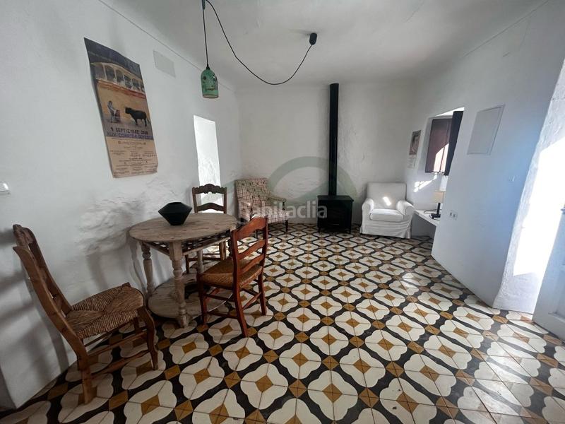 Foto 0da45f31-1962-4b6f-bf5e-0a3b57f9e2f5. Masía acogedora vivienda en Montejaque