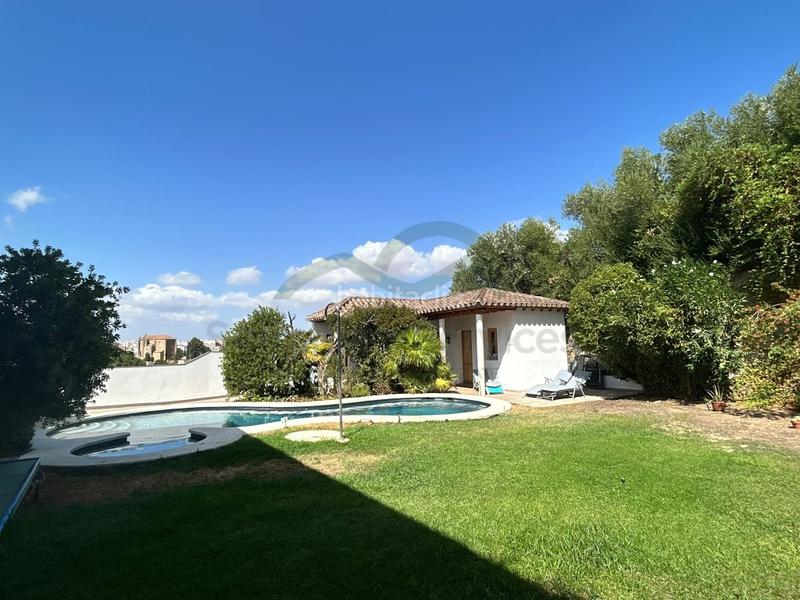 Foto d4a5e8a7-9ab1-4f1d-820c-248d2d099d14. Maison dans Casco Histórico Ronda