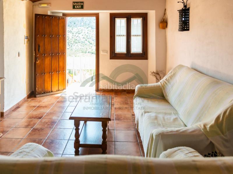 Foto 4fa9971d-28a7-4131-8e47-88e938b55518. Geschäftsraum in Montejaque