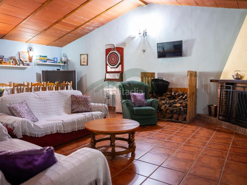 Foto bf3a2c55-88e8-4c0c-a96a-0db665eca917. Geschäftsraum in Montejaque