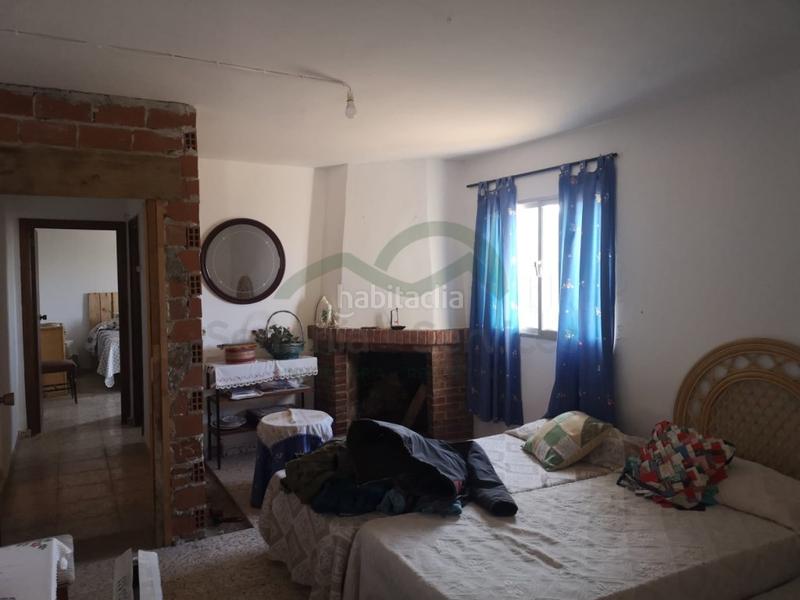 Foto c7b80dcd-c919-4ccb-ac0d-6b94c9535ea4. Masia a Gaucín