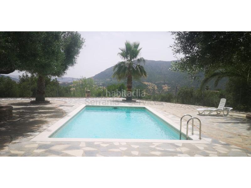 Foto 57f1b52f-5945-47ba-94a6-0aec3704e348. Masía finca rústica con piscina en Zahara