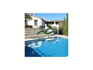 Lloguer Masia a Gastor (El). Casa de campo con piscina y vista al lago