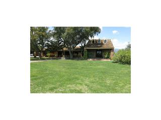 Masia a Jimena de la Frontera. Cortijo, casita, piscina, establos, 60000m2