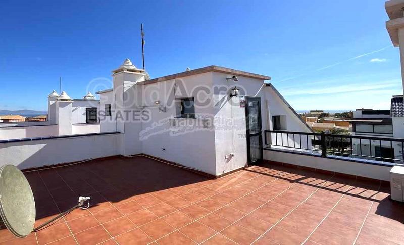 Foto ceb9fe53-3d02-496a-a209-2786e58ed752. Dúplex en Corralejo Oliva (La)