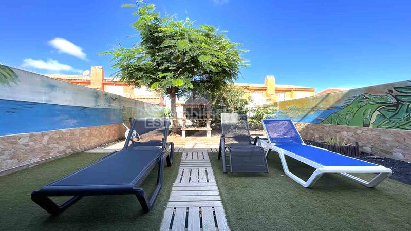 Foto d2e2a9a2-1ae5-4407-a7b5-7f09c3b87060. Dúplex en Corralejo Oliva (La)