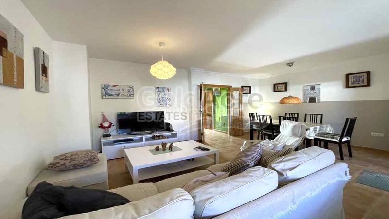 Foto 0c28ef28-364d-472e-b564-6daa07c3af54. Zweistöckige wohnung in Corralejo Oliva (La)