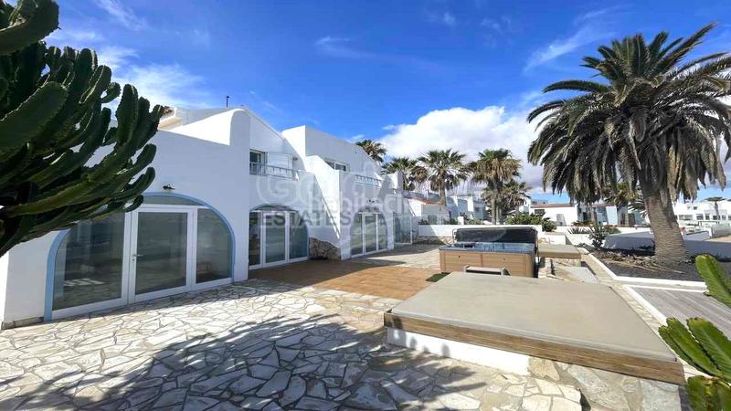 Foto cb49d840-531d-4a9a-83ea-bb0c6325497b. Chalet en Corralejo Oliva (La)