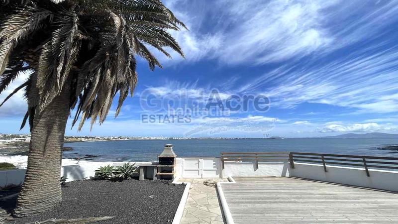 Foto fc8044c8-2761-4a3d-9e6e-4dac72b2e983. Chalet en Corralejo Oliva (La)